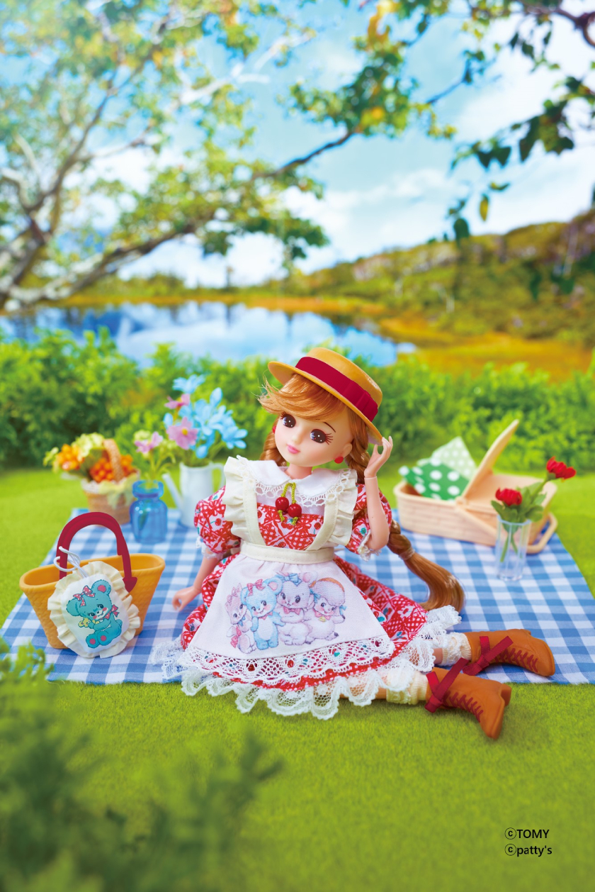 リカちゃん」と「SWIMMER」が初コラボ！三つ編みヘアにギンガム