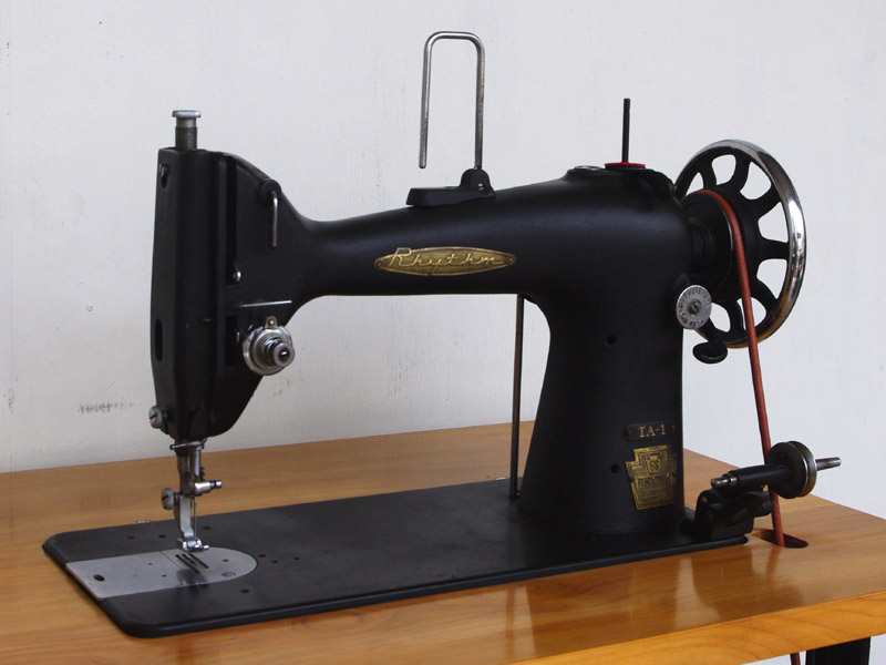 No.533 RHYTHM リズムミシン 富士精密工業製 職業用足踏みミシン