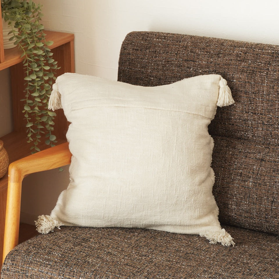 インド製 タフト加工が立体的なクッションカバー｜クラフCC-45