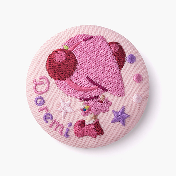 おジャ魔女どれみ】刺繍缶バッジ（全10種ランダム1個）: 雑貨｜東映