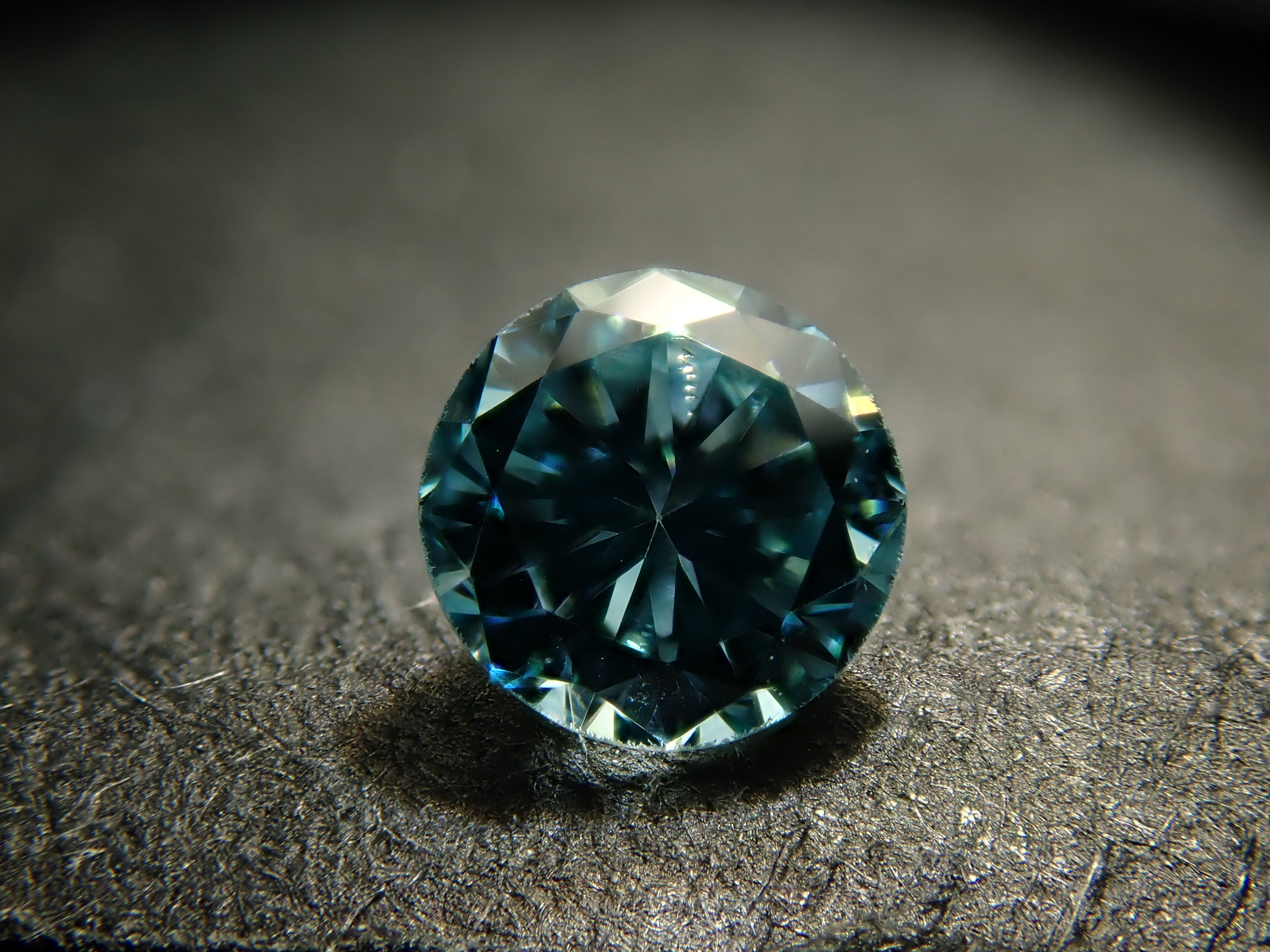 アイスブルーダイヤモンド（トリートメント） 3.2mm/0.139ctルース