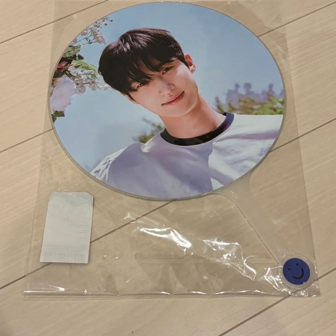 2026年最新】ピョンウソク うちわの人気アイテム - メルカリ