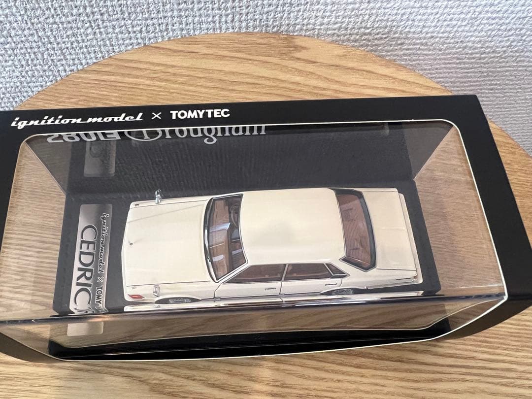 日産 セドリック HT 280E ブロアム 白 ignition トミーテック - メルカリ