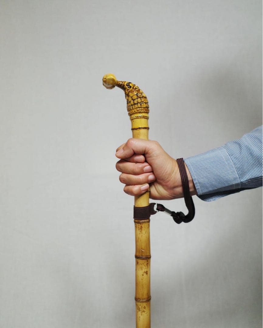 竹杖②_根頭ストレート 竹根鞭細工 漆塗り ねぶち 希少 国産 破竹根付 竹杖②_根頭ストレート 竹根鞭細工 漆塗り ねぶち 希少 国産 破竹根付