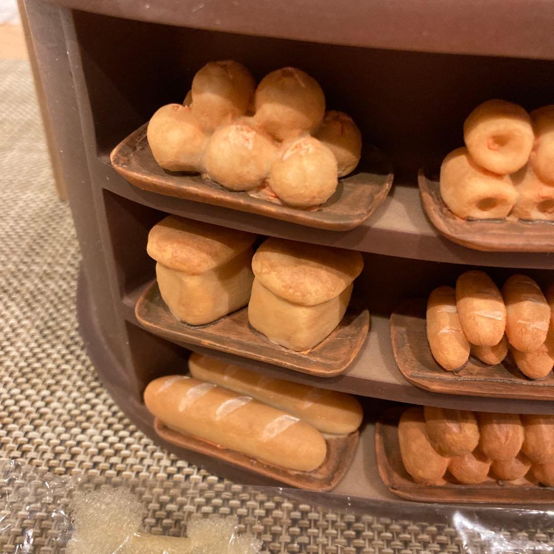 魔女の宅急便 キキとパン屋プランター ジジピック付き - メルカリ