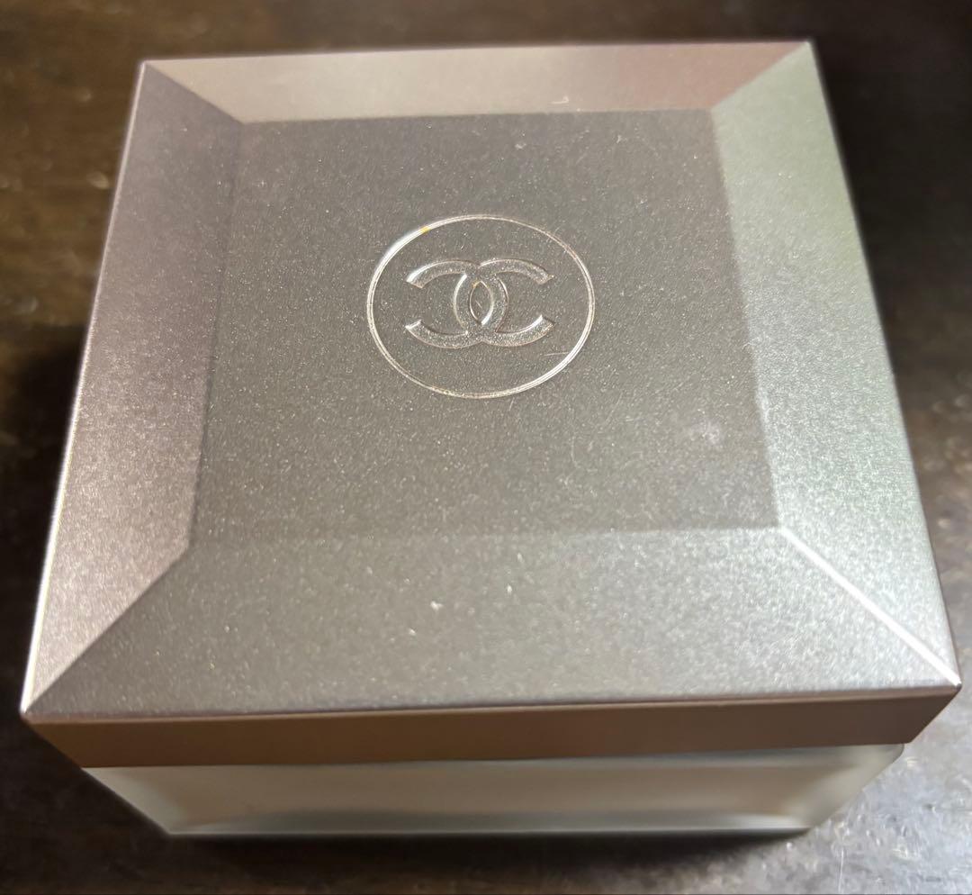 シャネル　ガブリエルボディクリーム chanel-066_1.jpg