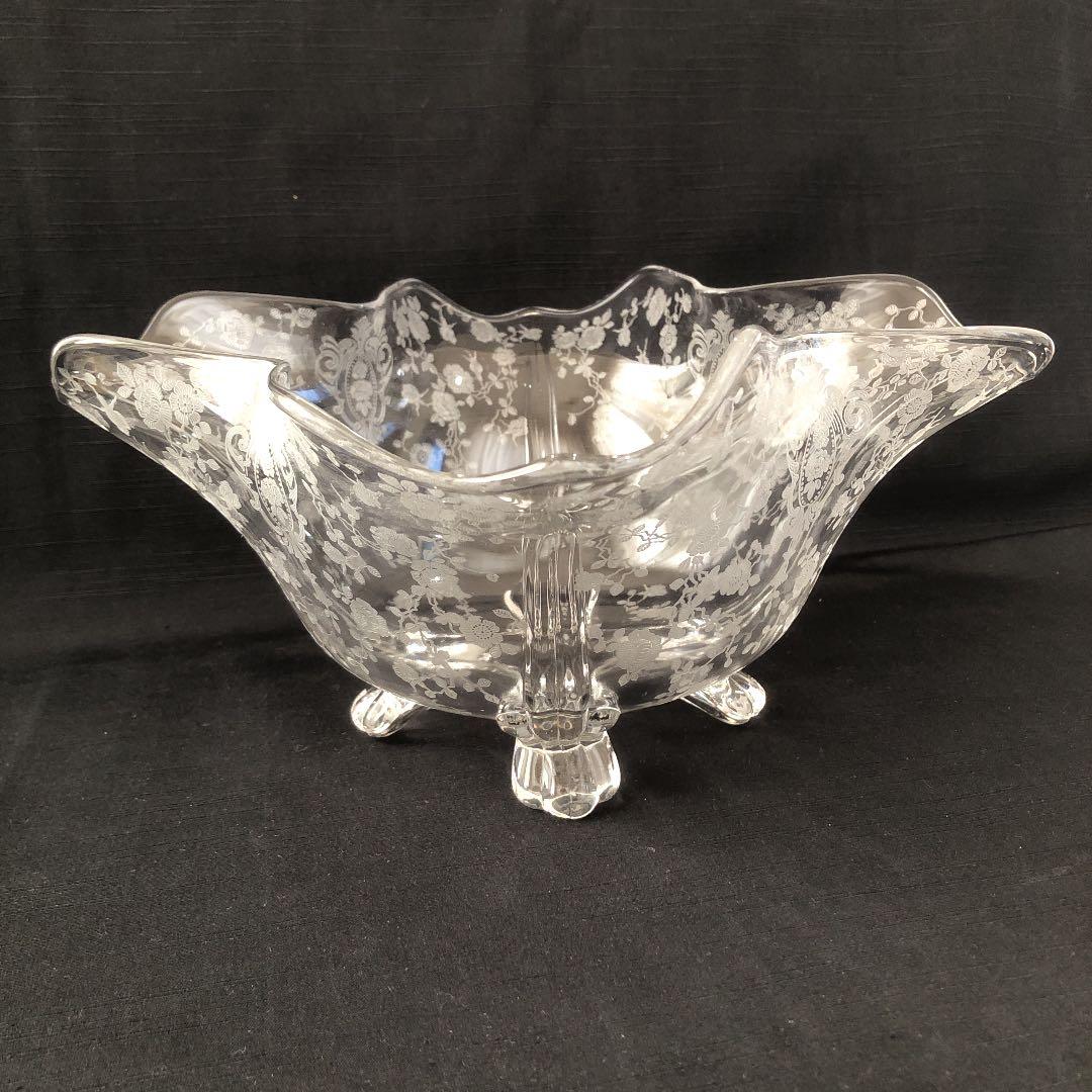 ケンブリッジ　ローズポイント　サラダ　フルーツ　ボール パフェ フルーツボール(三びきの子ぶた) | ヒルペコ | KSB瀬戸内海放送