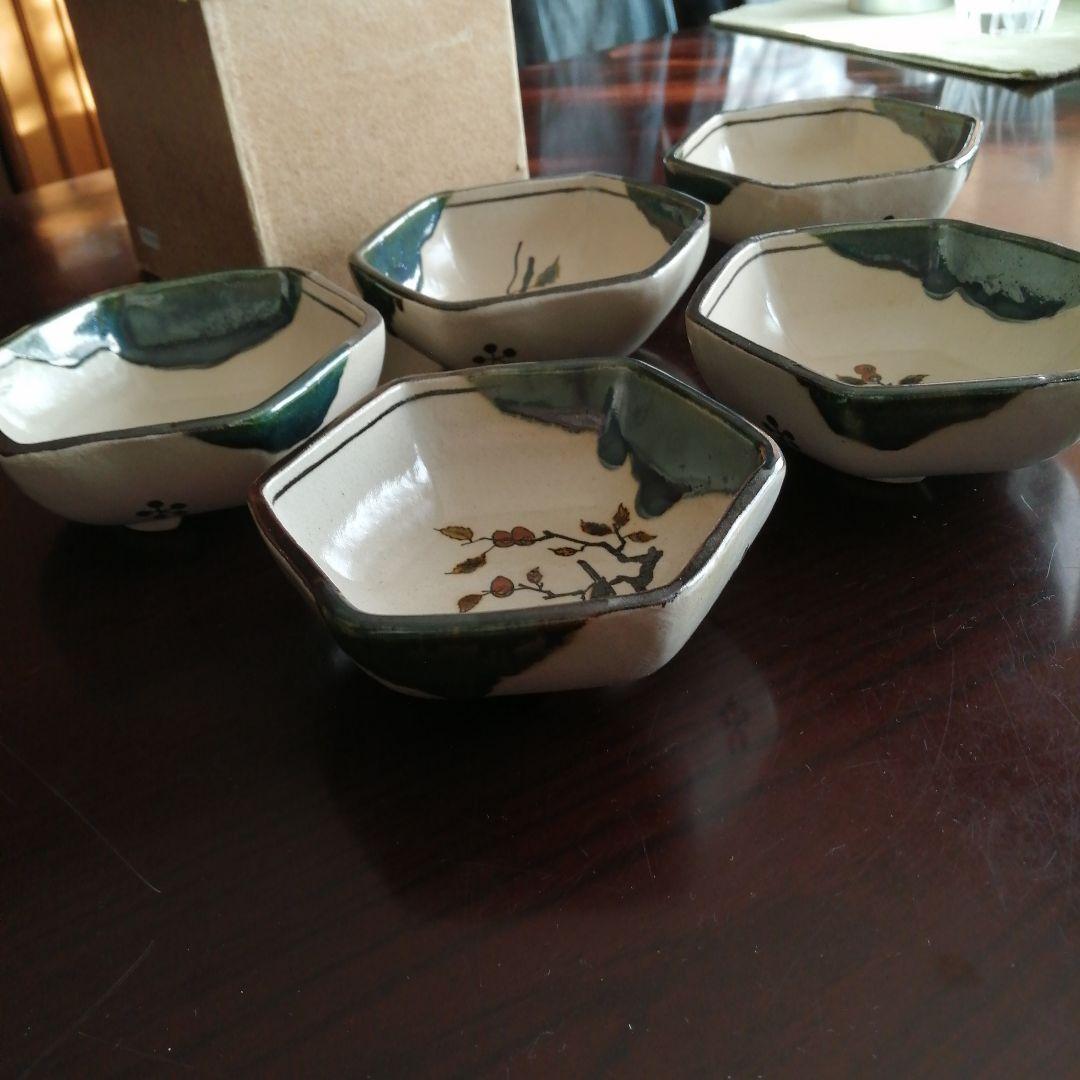 美濃焼　八橋　織部絵替鳥文六角向付　5客　13.5cm　昭和中期～今物