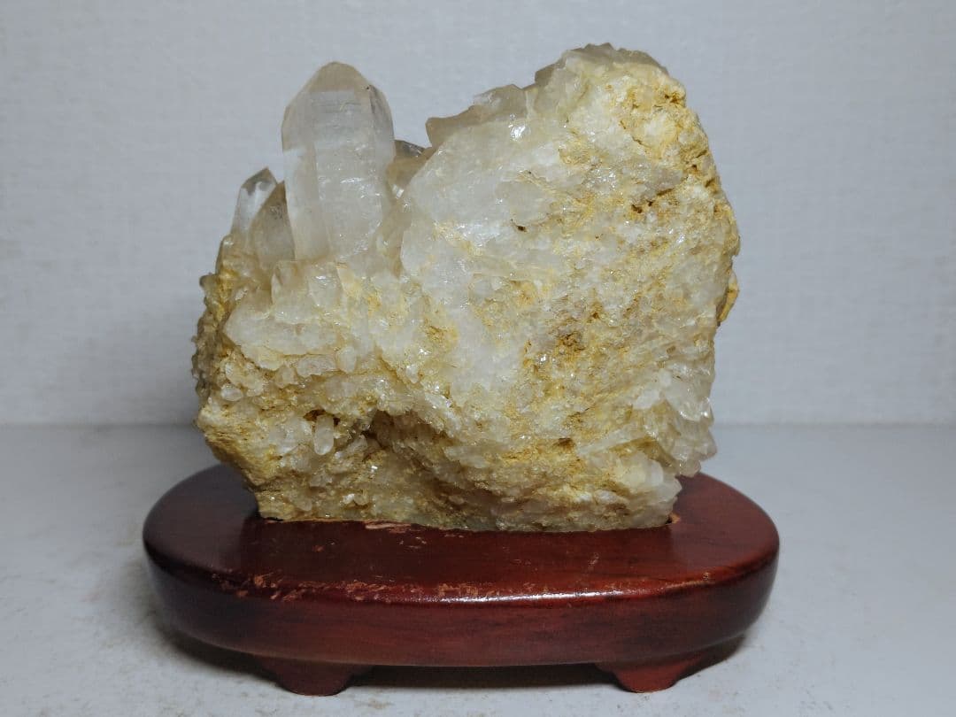 水晶 1.5kg クォーツ 原石 鑑賞石 自然石 誕生石 鉱物 鉱石 水石 宝石