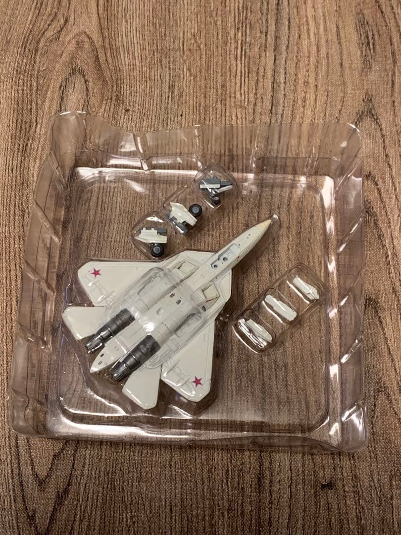 スホーイ T-50 （SU-57） プロトタイプ ホワイトシャークhelpa - メルカリ