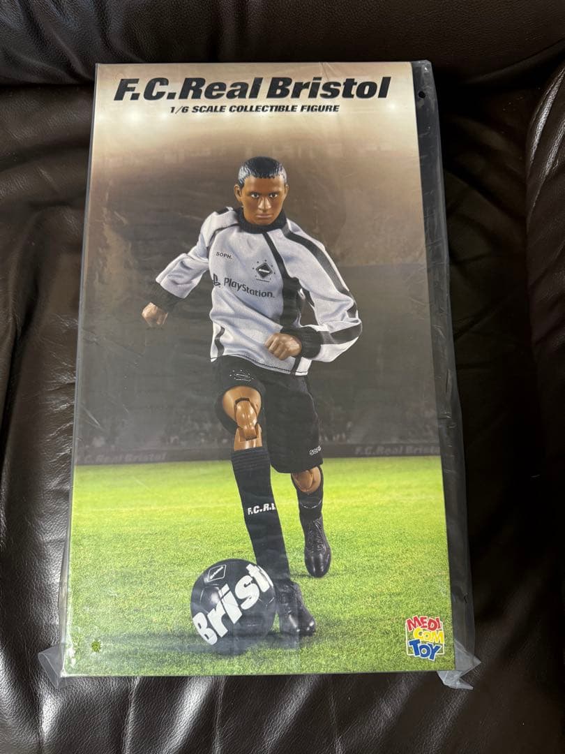 FCRB SOPH MEDICOM TOY RAH 52-STAR 2体セット - メルカリ