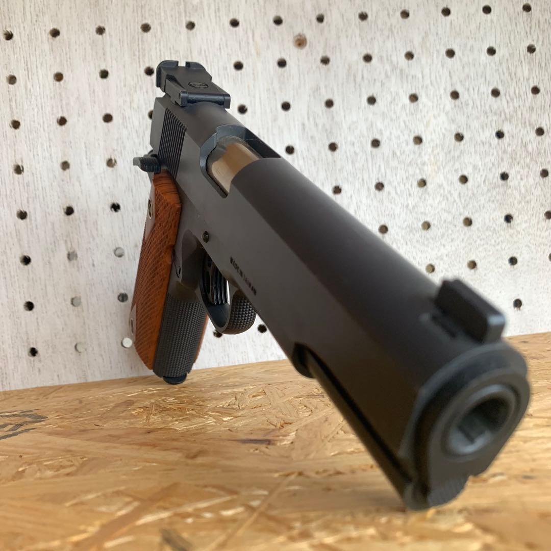 S2S M1911 ハンドガン エアコッキング ブラック シルバー木製グリップ