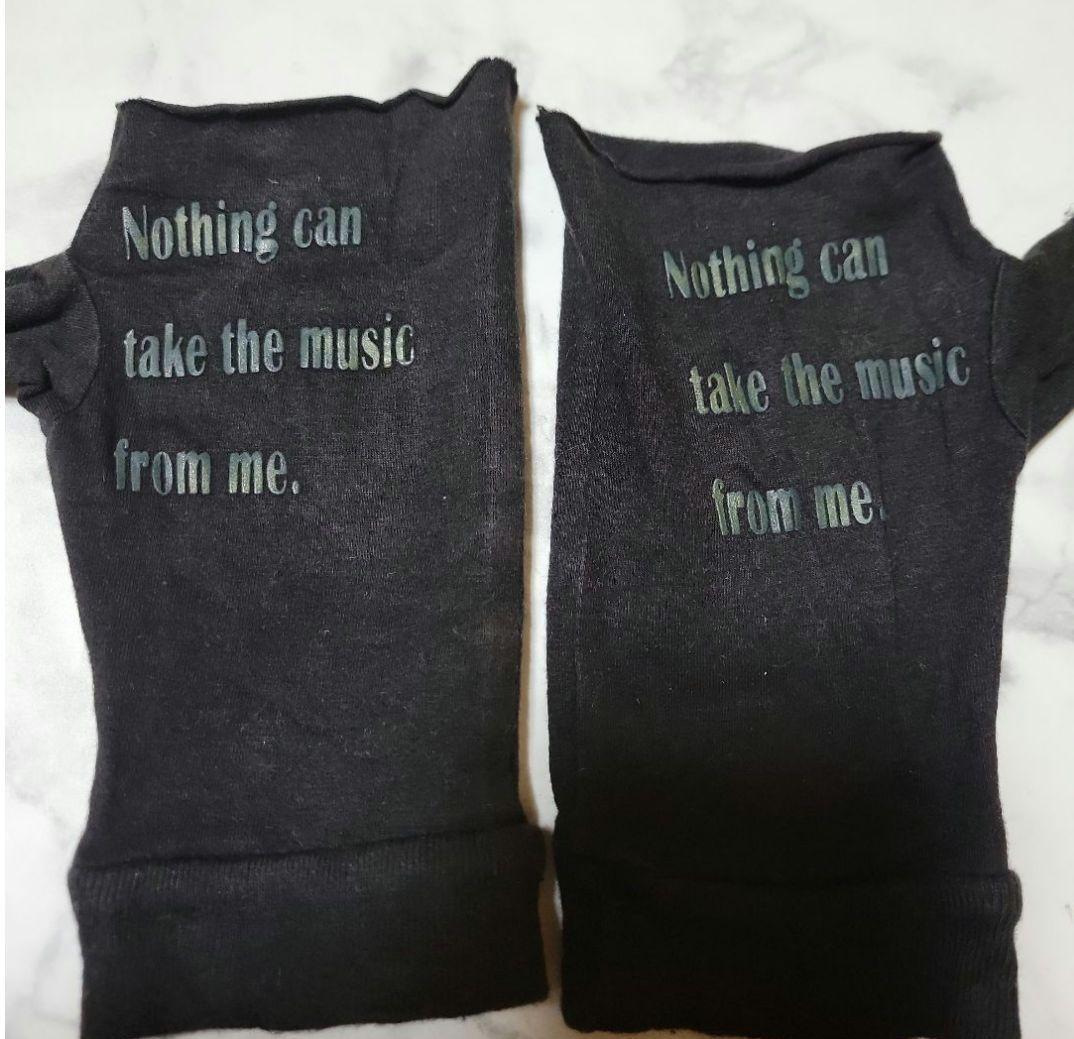 UVERworld 初代 グローブ - メルカリ