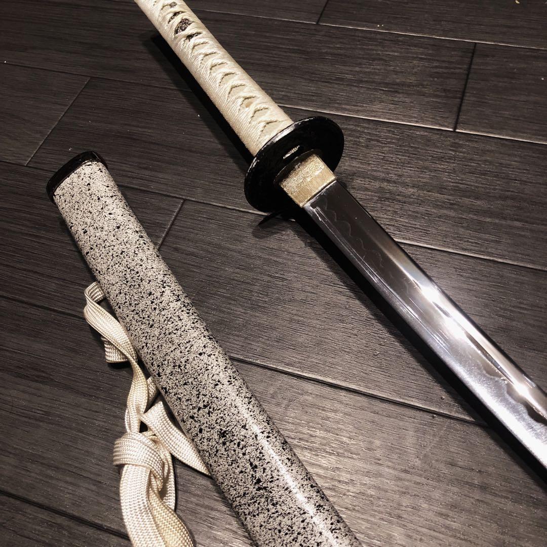 高級模造刀 白拵え 灰鞘 居合刀 太刀 本格模造刀 - メルカリ