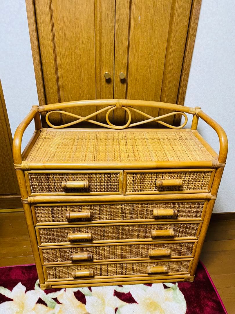 昭和レトロ　ラタン製チェスト 6引き出し ナチュラルウッド ラタンと無垢材を使ったおしゃれなナチュラルチェスト – 6JOHAN