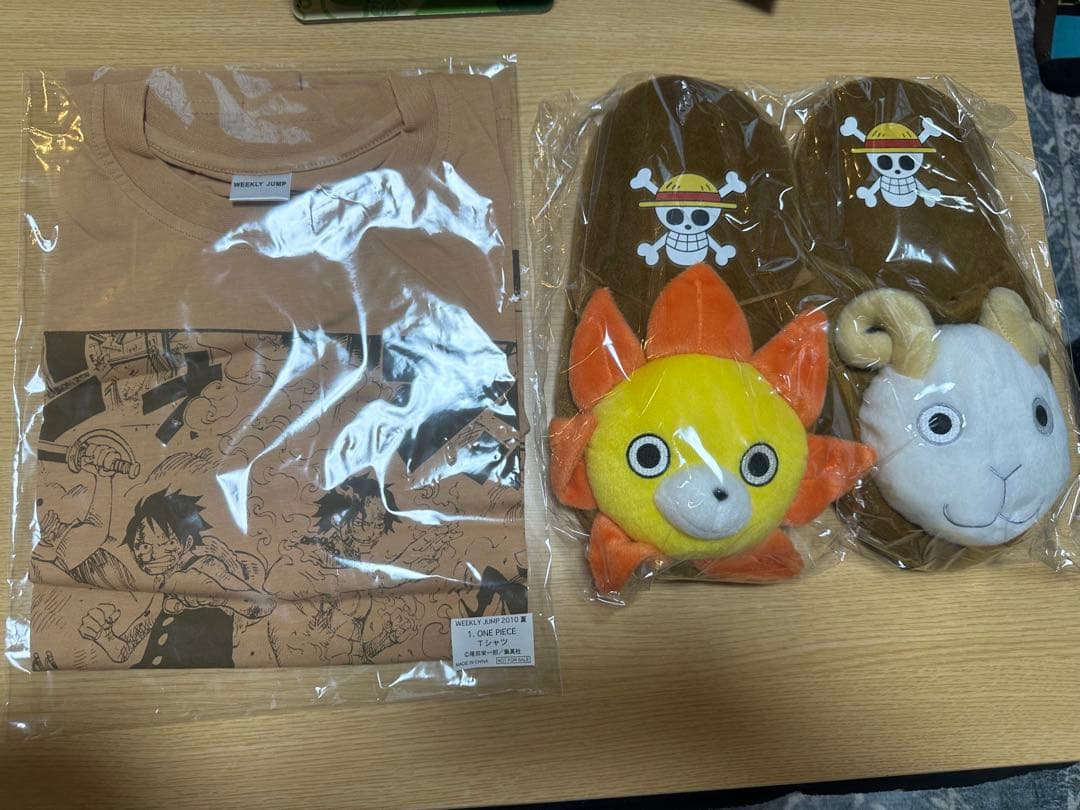 WEEKLY JUMP 2010 夏ONE PIECE Tシャツ＆スリッパセット ONE PIECE』発泡プリントTシャツ XLサイズ – JUMP SHOPオンライン