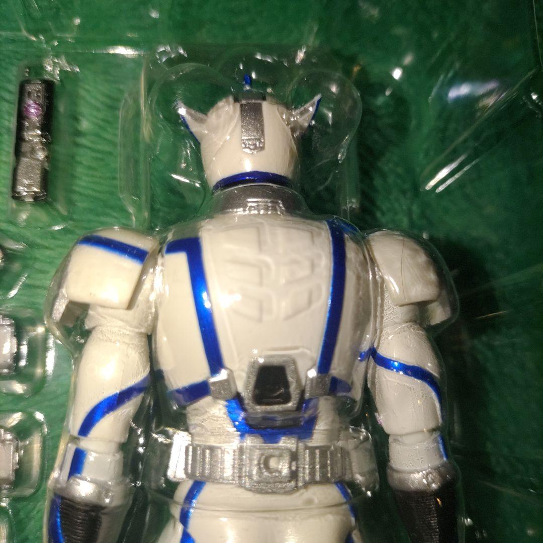 S.H.Figuarts 仮面ライダーサイガ 輸送箱付き 仮面ライダーファイズ