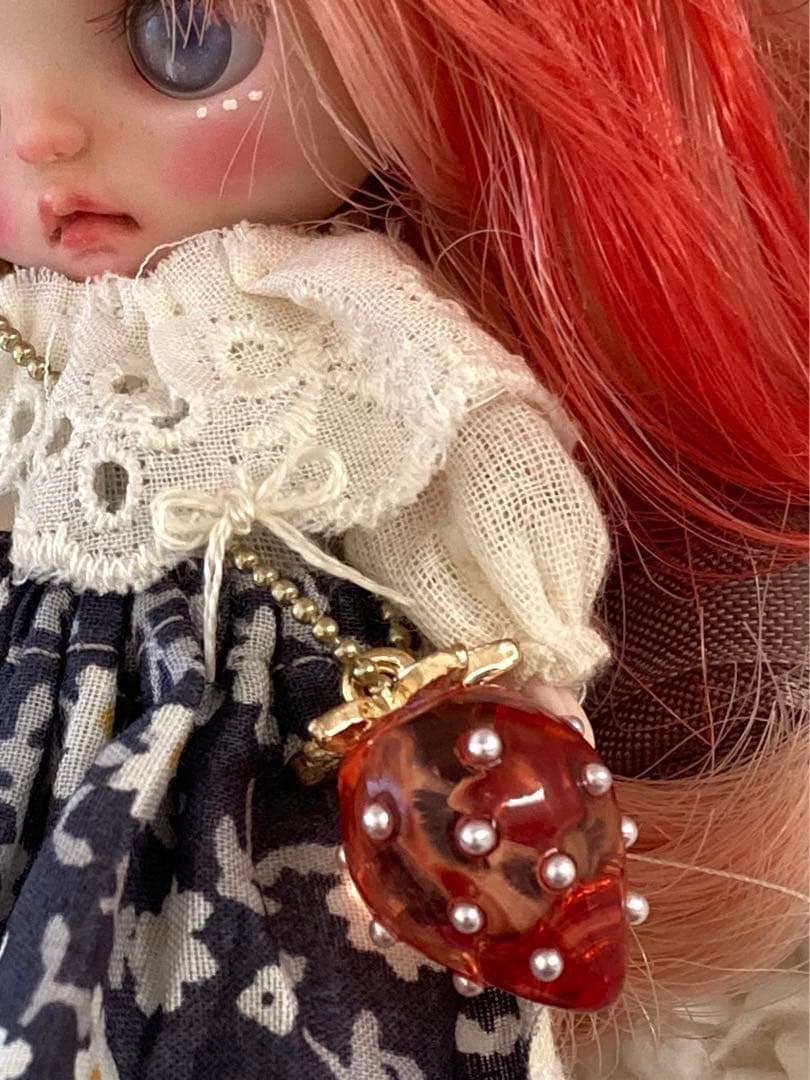 プチブライス アウトフィットNo.1 赤イチゴ