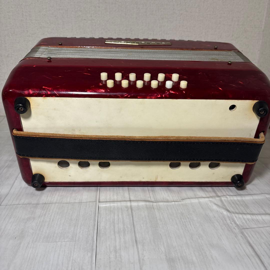 YAMAHA アコーディオン 赤 25鍵盤 8905 - メルカリ