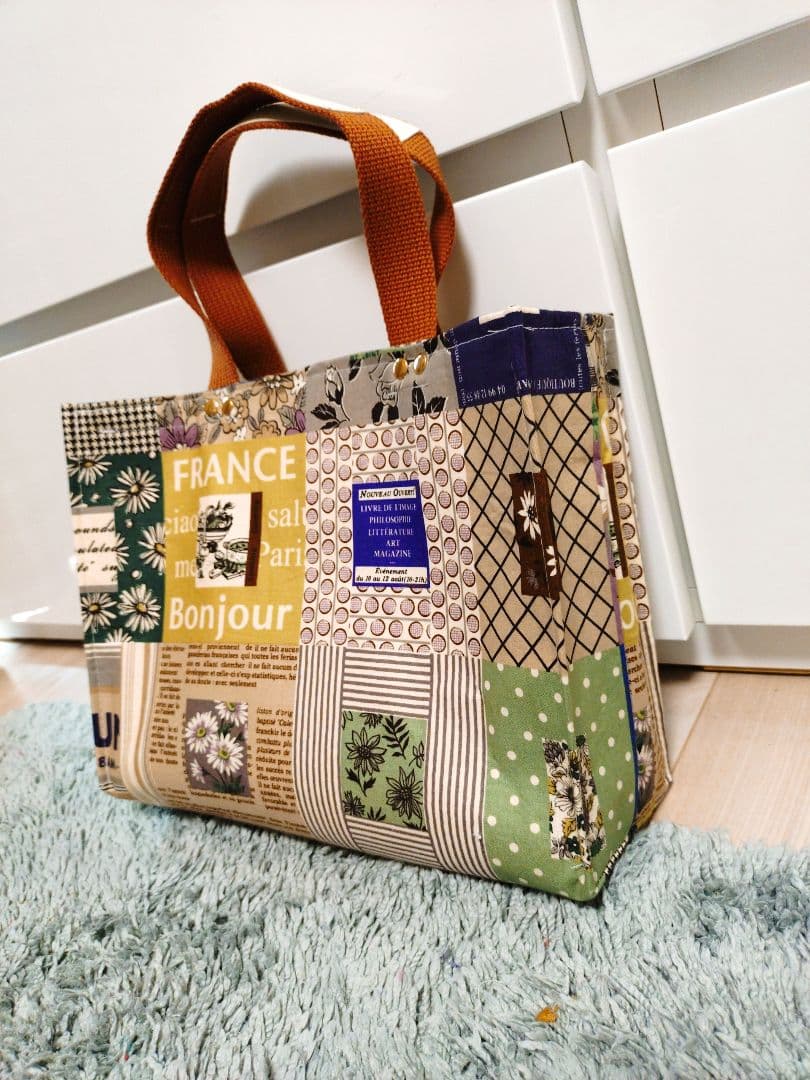 《ハンドメイド商品》廃盤3カラー小関鈴子さんパッチワーク生地♡トートバッグ♡