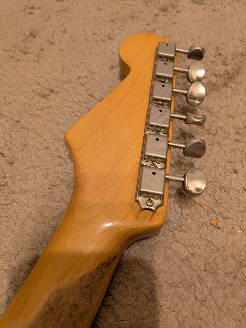 Fender japan コンポーネントレリックストラト - メルカリ