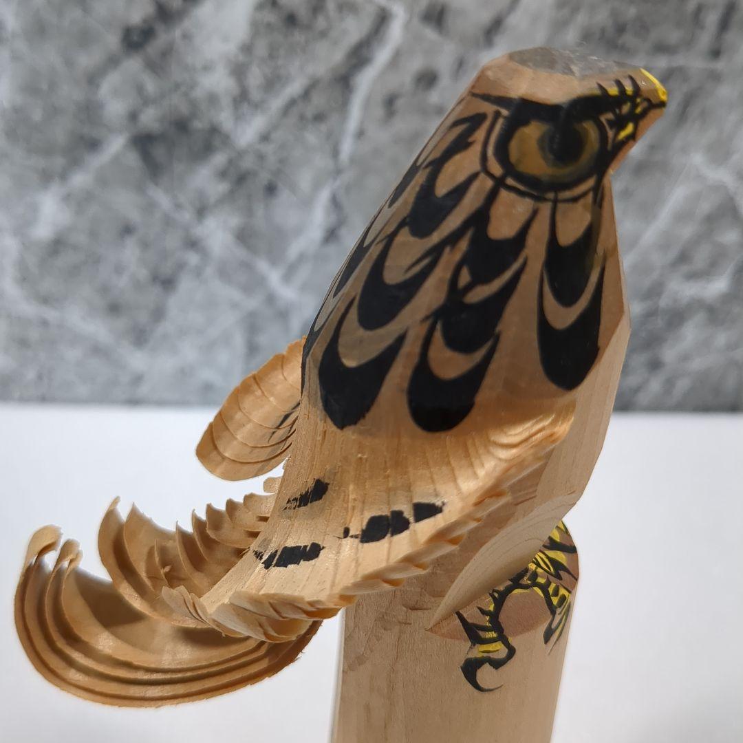 笹野一刀彫 戸田寒風 作『お鷹ぽっぽ』木製の鷹の彫刻 米沢市 郷土民芸