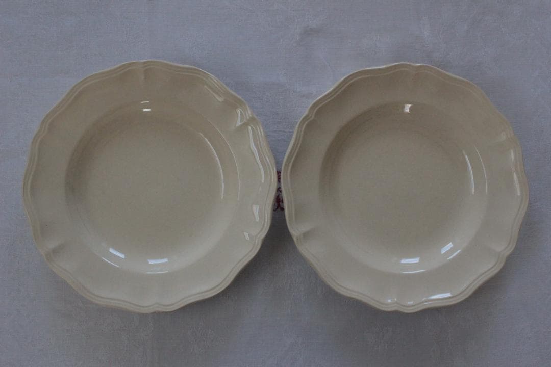 2枚セット　D・サルグミンヌ 花リムアイボリー25cm 2客セット サルグミンヌ 花リム カップ&ソーサー アイボリー