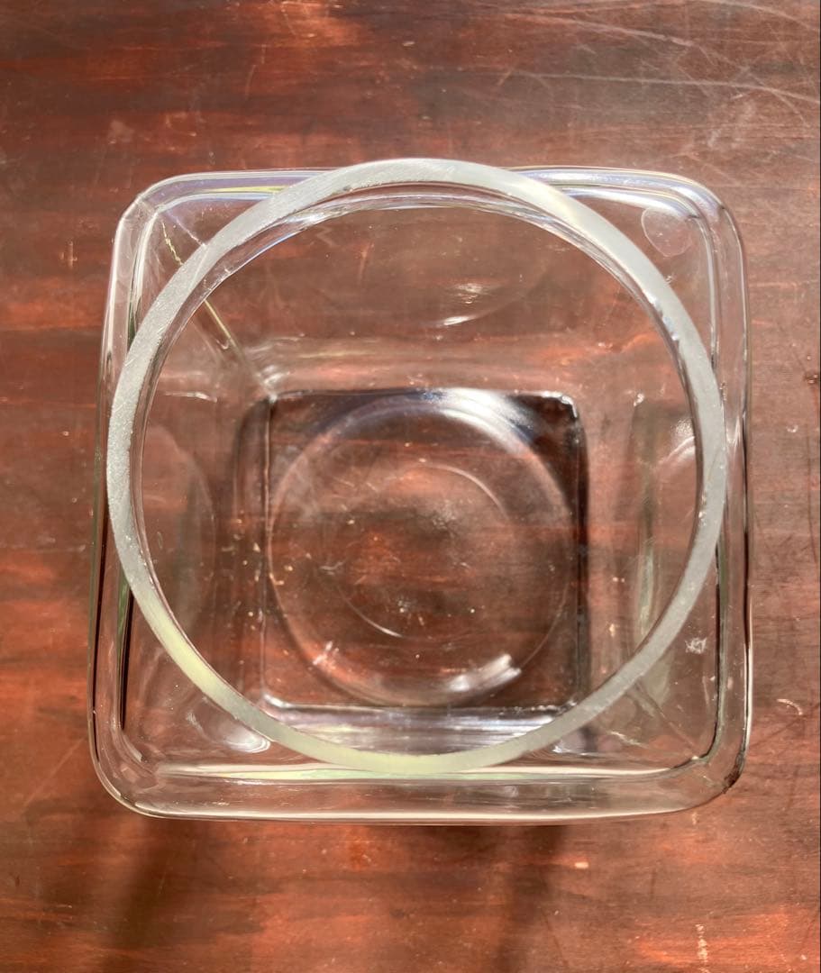 昭和レトロ 小ぶりザイズのタイプ違い 蓋付きガラス瓶 2個セット