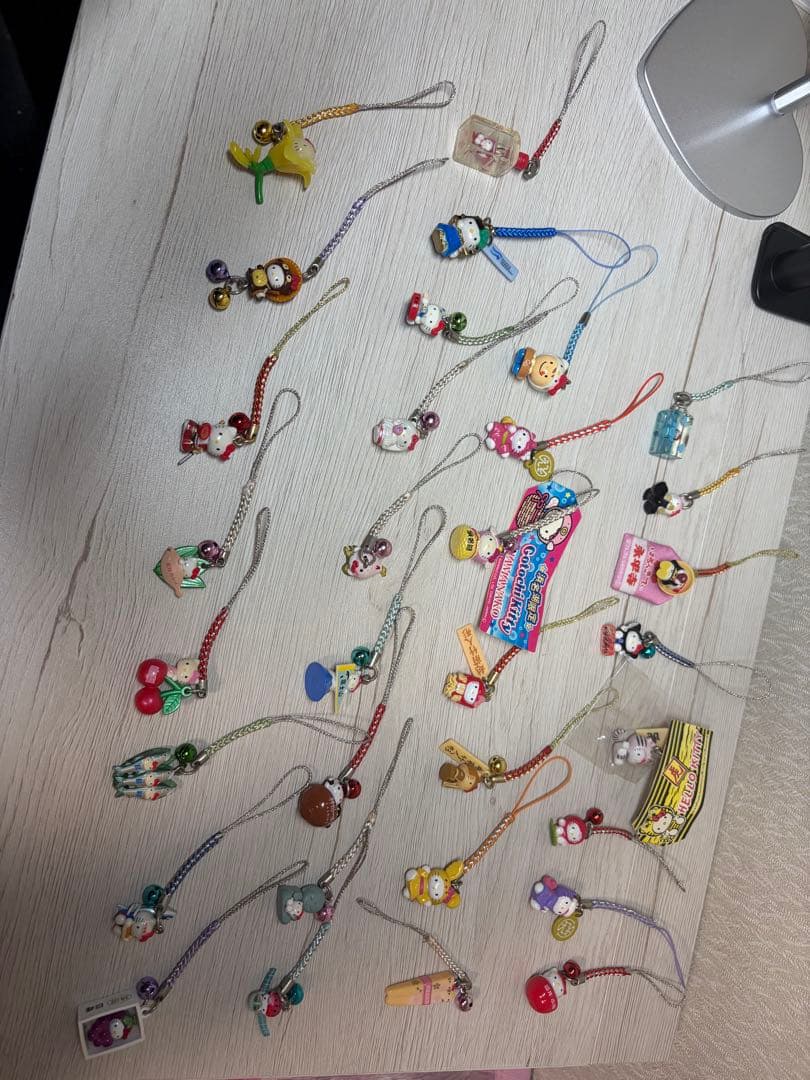 激レア ご当地 ハローキティ ストラップ 根付 32個セット(おまけ付き