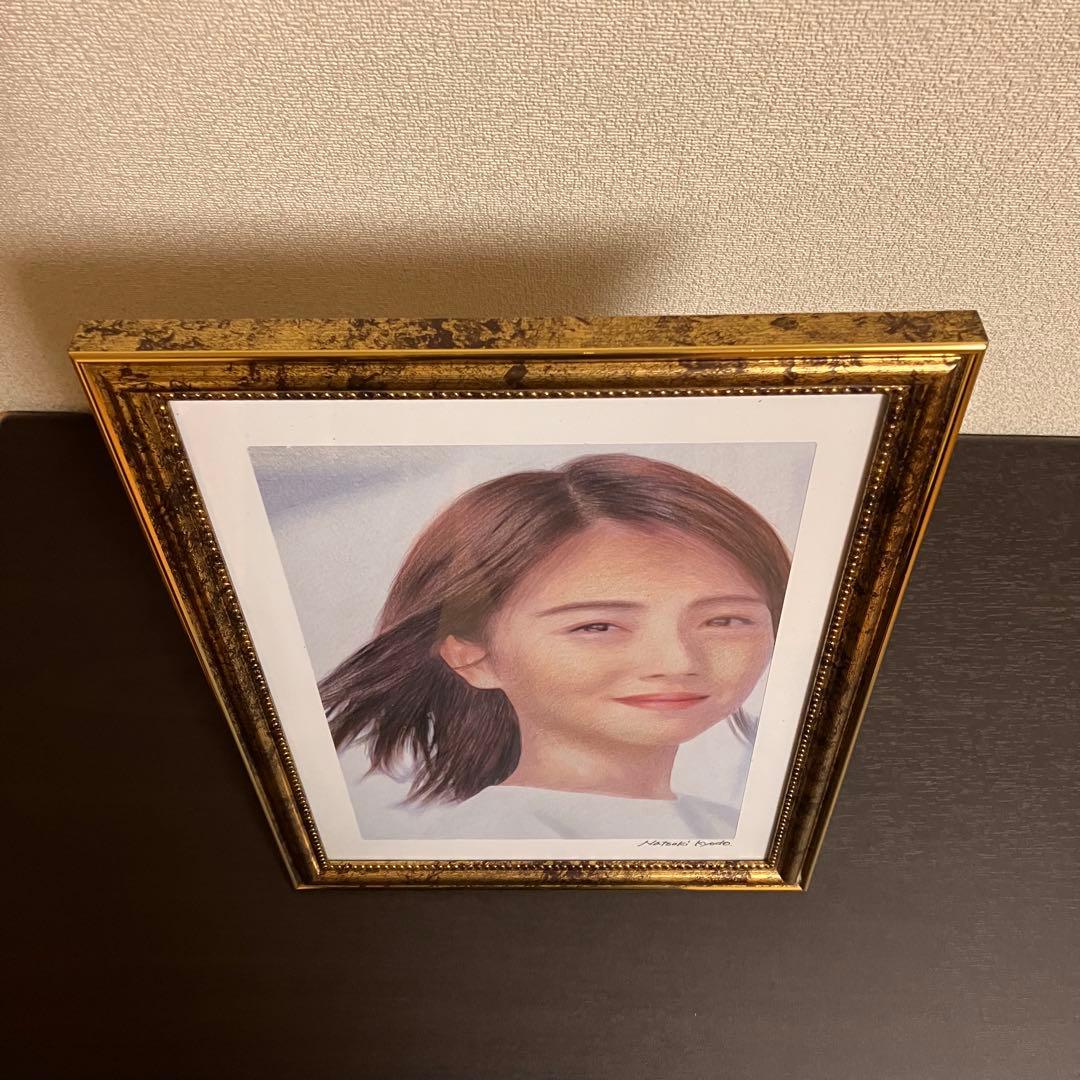 女優画29 額装品　額縁寸法32.7cm×24.0cm　カラー着色　定款付