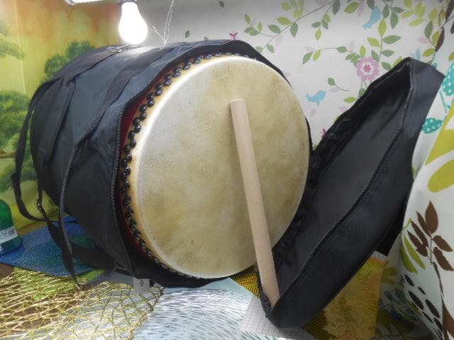 (送料無料)35.000円　R大太鼓36cm撥二本付きと肩紐付き移動袋セット 楽天市場】太鼓バチバッグ 3Wayバチバッグ 和楽器 日本文化 習い事