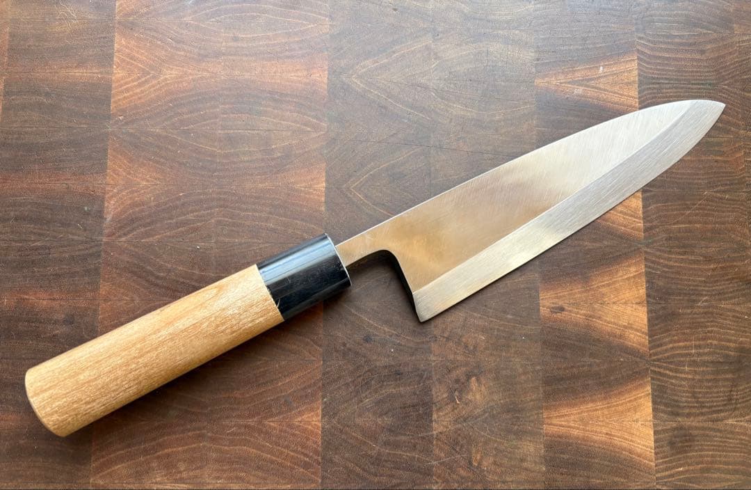 堺打刃物　霞　出刃　180mm 6寸　包丁　白鋼　和包丁　釣り　未使用 堺宏之作 白鋼 霞仕上げ 水牛桂柄 出刃包丁 180mm(6寸) 日本製 堺市