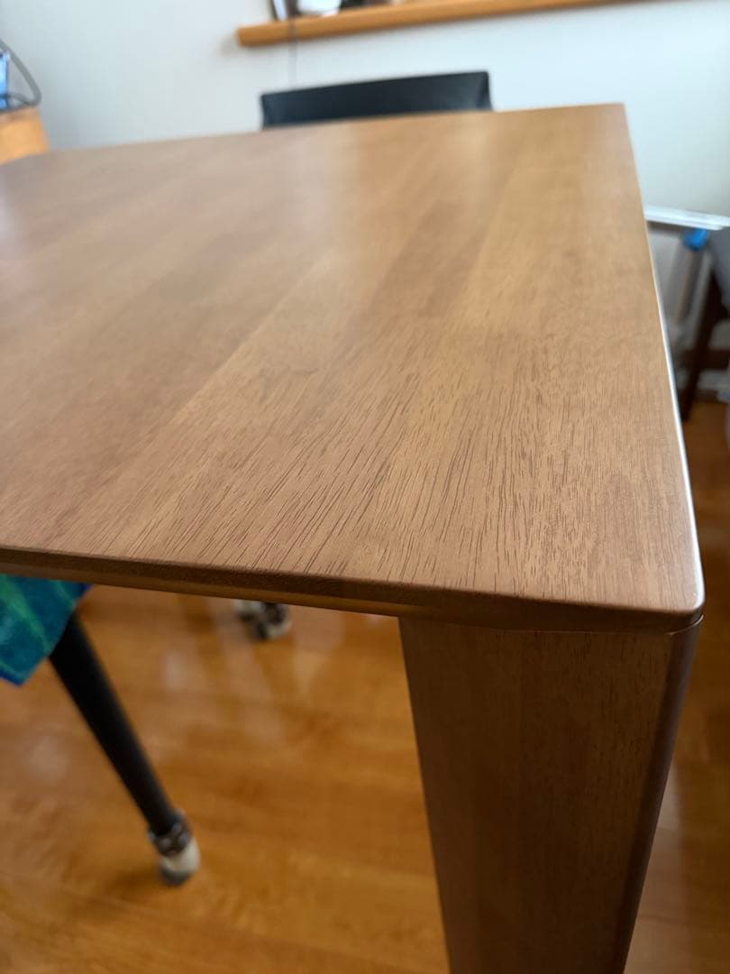 売り切り。1/15までカリモク家具 ダイニングテーブルD21904モルト