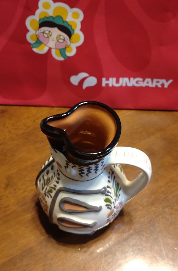 大阪関西万博 ハンガリーパビリオン ミシュカワイン差し - メルカリ