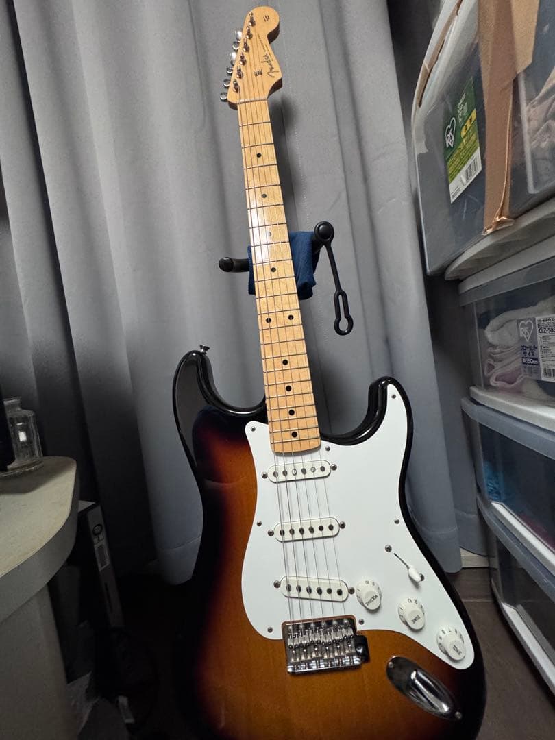 ひろきFENDERTraditional 50s Stratocaster Fender Classic Series '50s Stratocaster Lacquer - 2-Color Sunburst