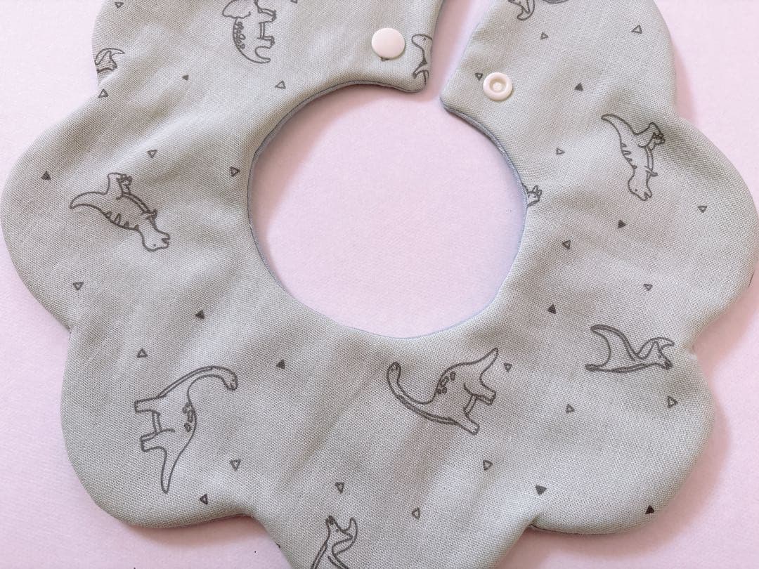 ハンドメイドスタイセット 花びらスタイ くまさん×ダイナソー もくもく