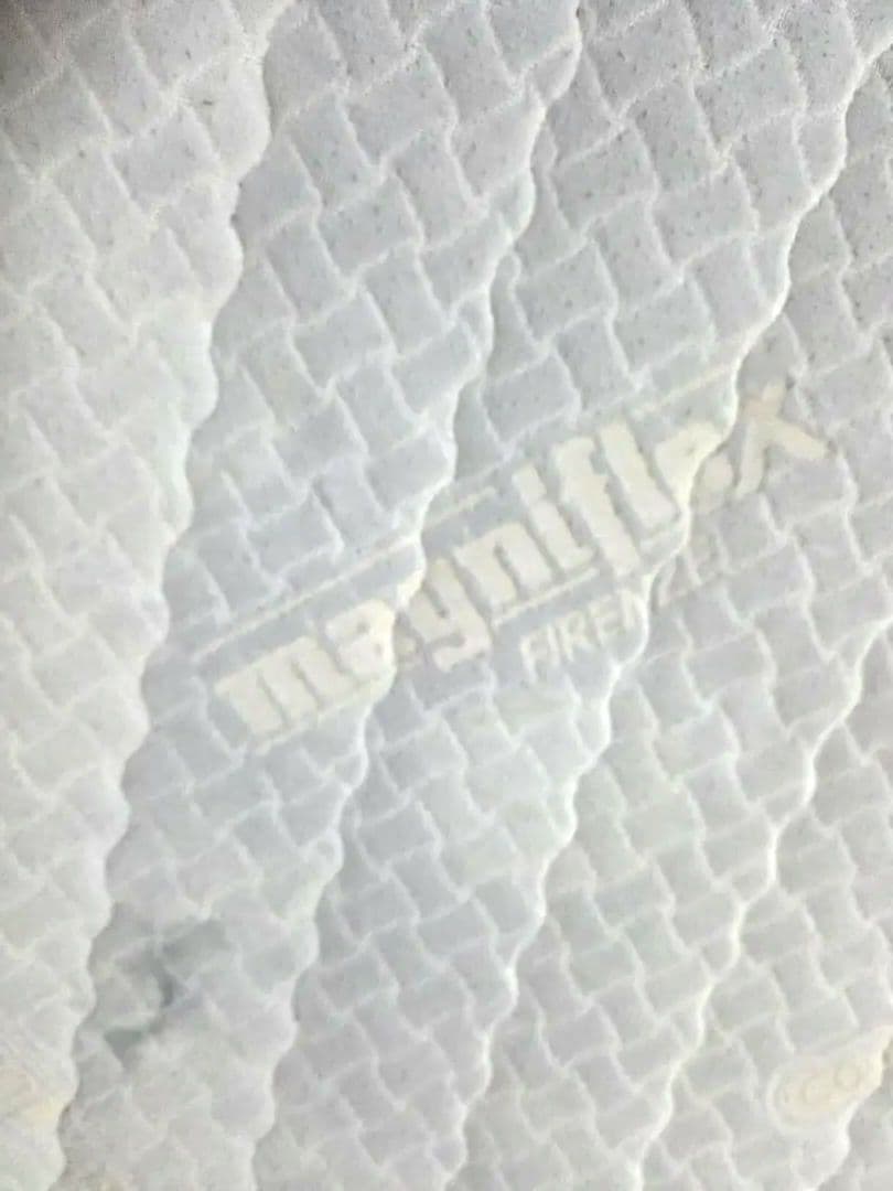 中古】マニフレックス、イタリア、シングルマットレス EU基準、髙反発