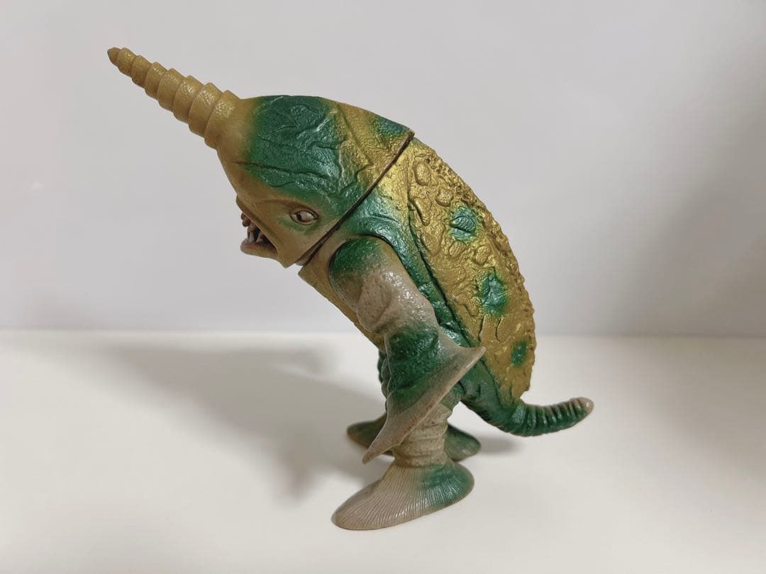 ポピー キングザウルスシリーズ ソフビ グビラ 初代ウルトラマン