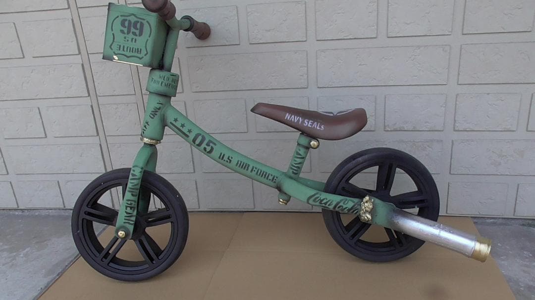 展示品 キッズバイク 足けり インテリア 9インチ？ ストライダー シャビー 楽天市場】キックバイク 子供（対象年齢9 - 11ヵ月から）の通販