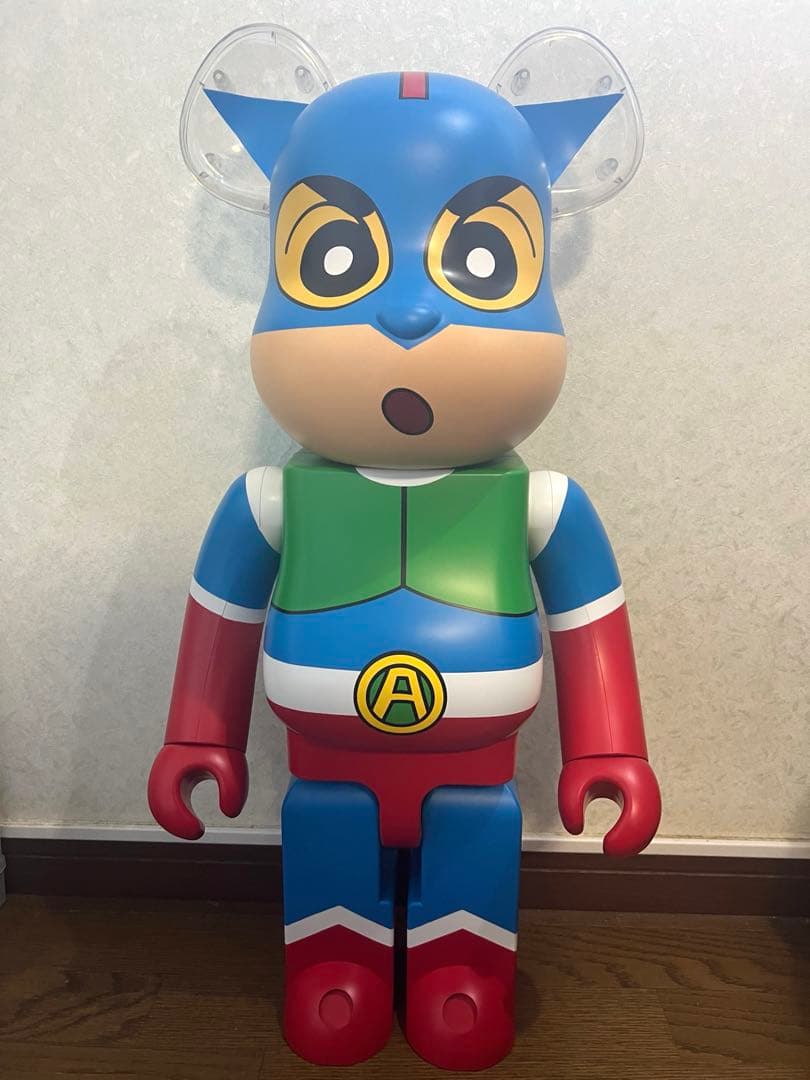 【BE@RBRICK】 アクション仮面しんちゃん 1000％ 01_21_kureyon_shinnchan_1000_M