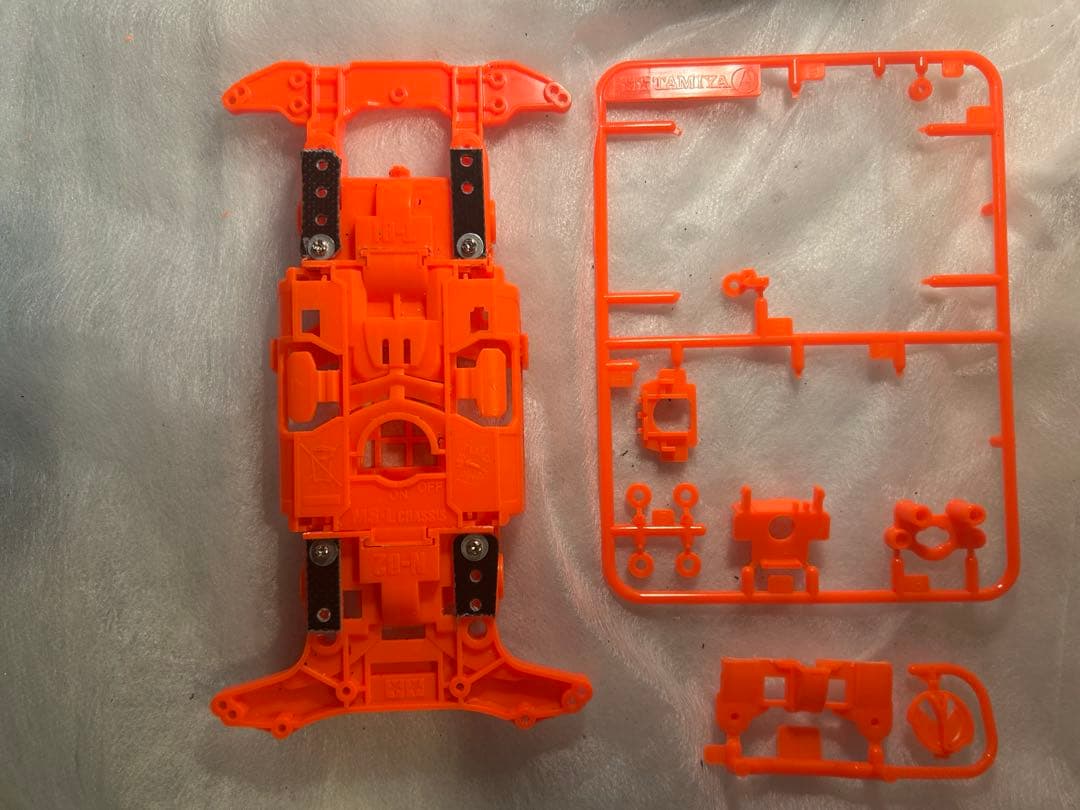 オレンジ ミニ四駆 MSフレキシャーシセット - メルカリ