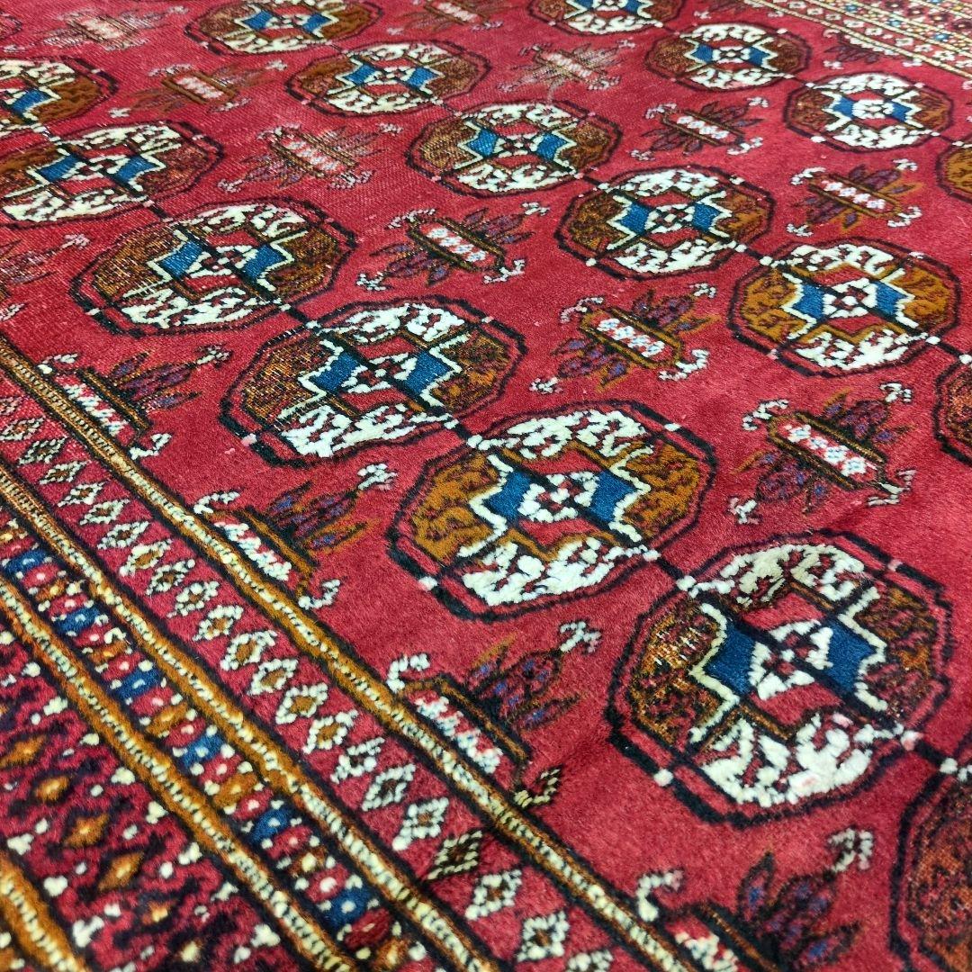 ヴィンテージラグ パキスタン トライバルラグ 手織り絨毯 レッド