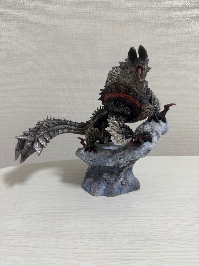 CFB モンハン　ジンオウガ亜種　クリエイターズモデル Amazon.co.jp: カプコン フィギュアビルダー クリエイターズモデル 獄