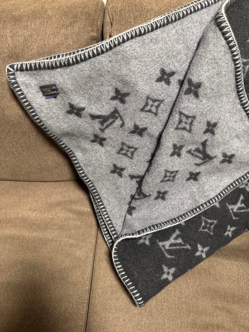 ルイヴィトン　ブランケット　シルバー チェーンキーホルダー カラビナ付き ルイヴィトン ブランケット シルバー チェーンキーホルダー カラビナ