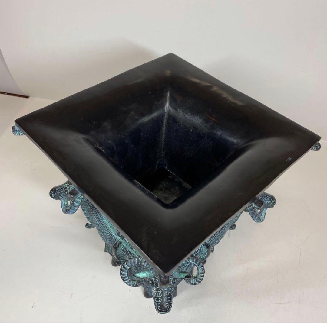 中国青銅器　四羊方尊 花入　共箱付　9.5kg(台座含まず)。 y506