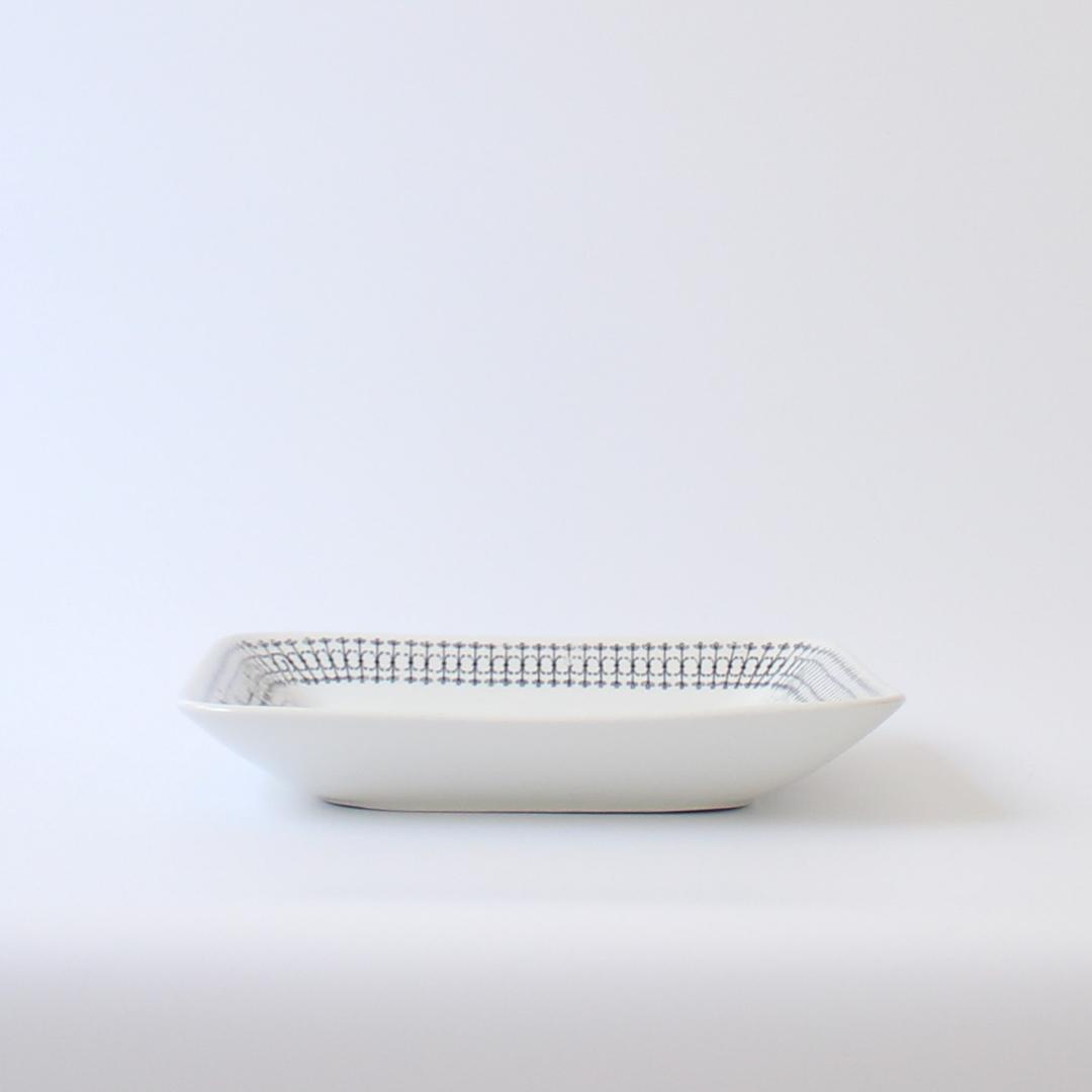 美品・レア】ARABIA アラビア エミリア スクエアプレート - メルカリ