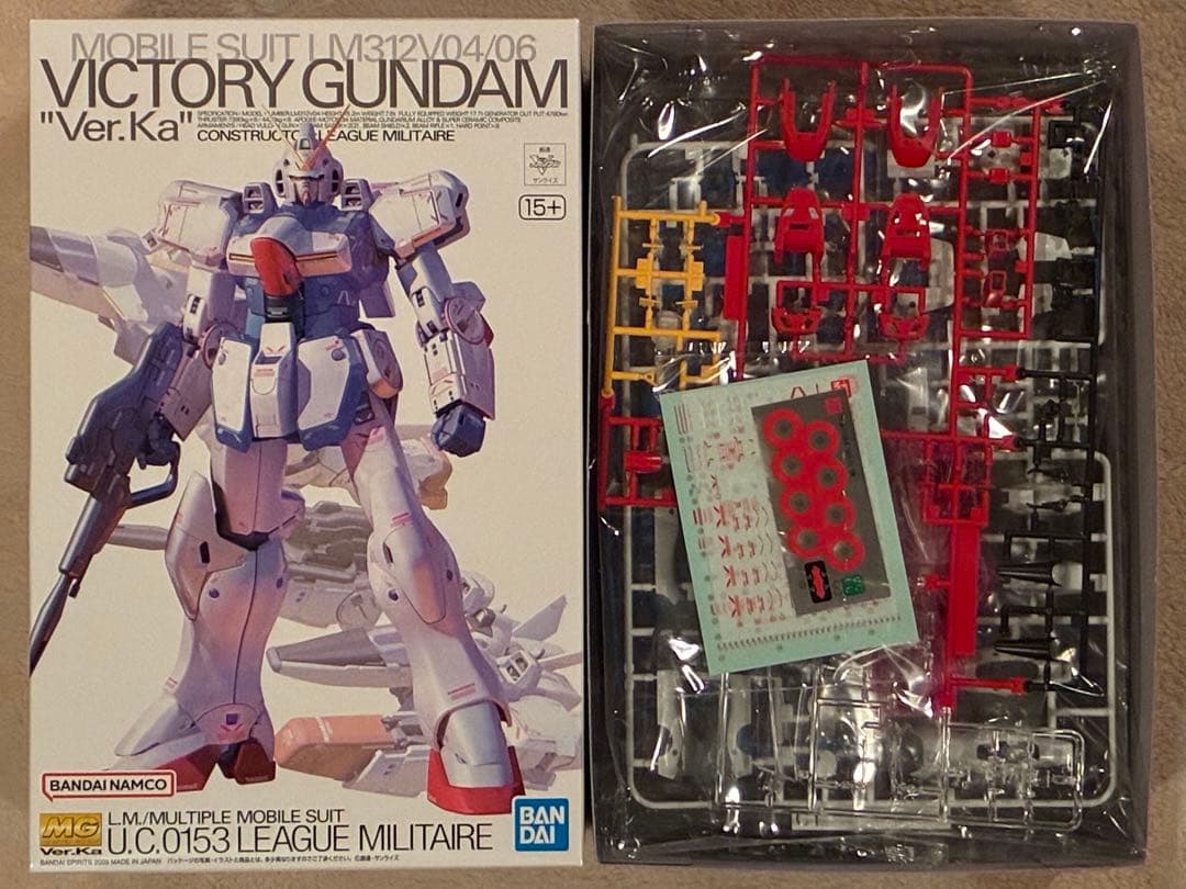 MG 1/100 VICOTRY GUNDAM 