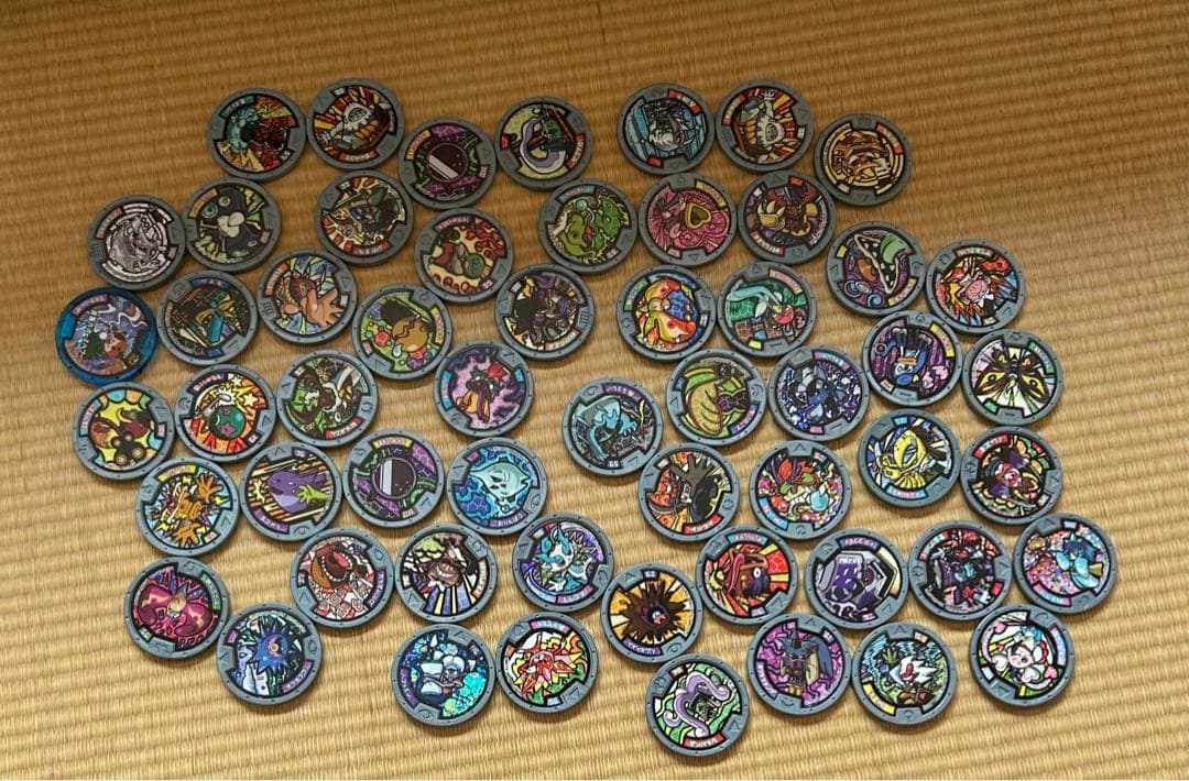 妖怪メダル 妖怪大辞典まとめ売り 引退品364枚 - メルカリ