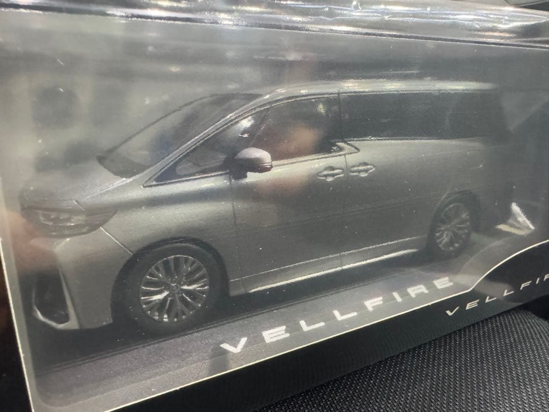 ヴェルファイア 1/30スケールカラーサンプルミニカー プレシャスメタル