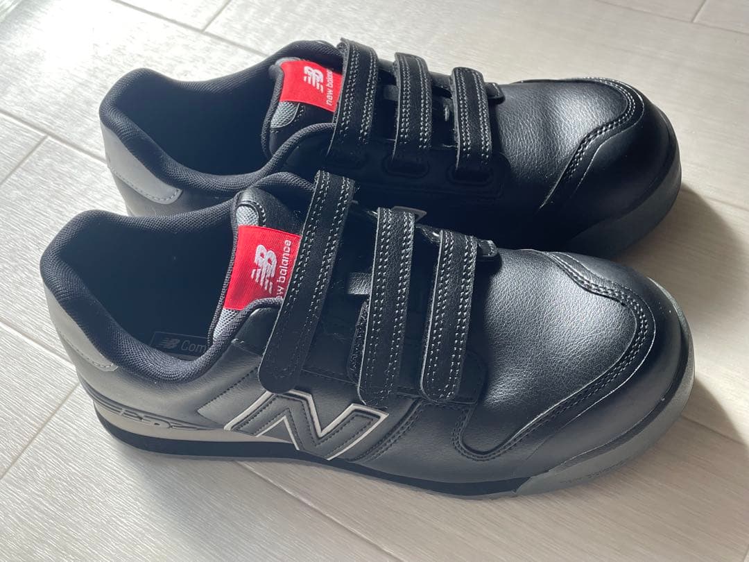 【新品】 安全靴　ニューバランス 24.5cm マジックテープ 黒